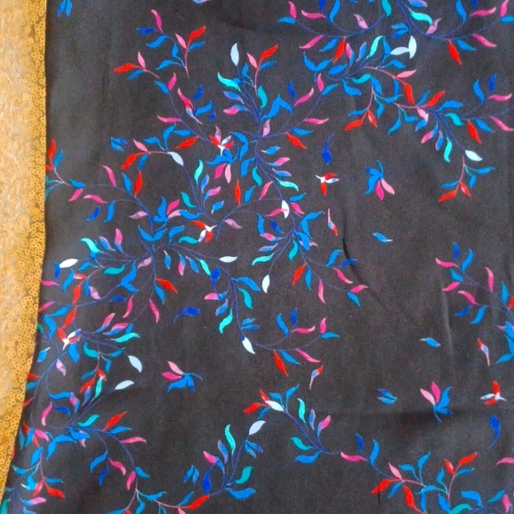 Apt9 shell tank with bright leaf pattern - Picture 2 of 3